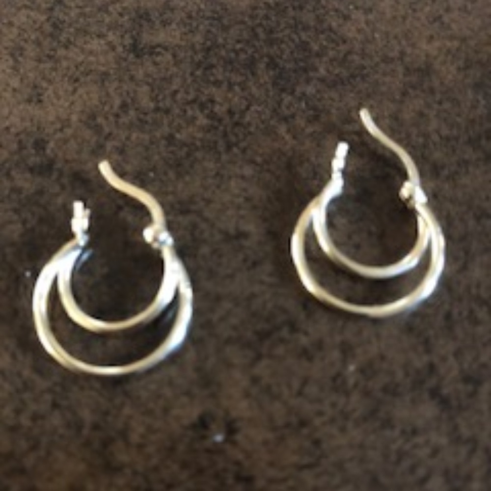 Gold earring set